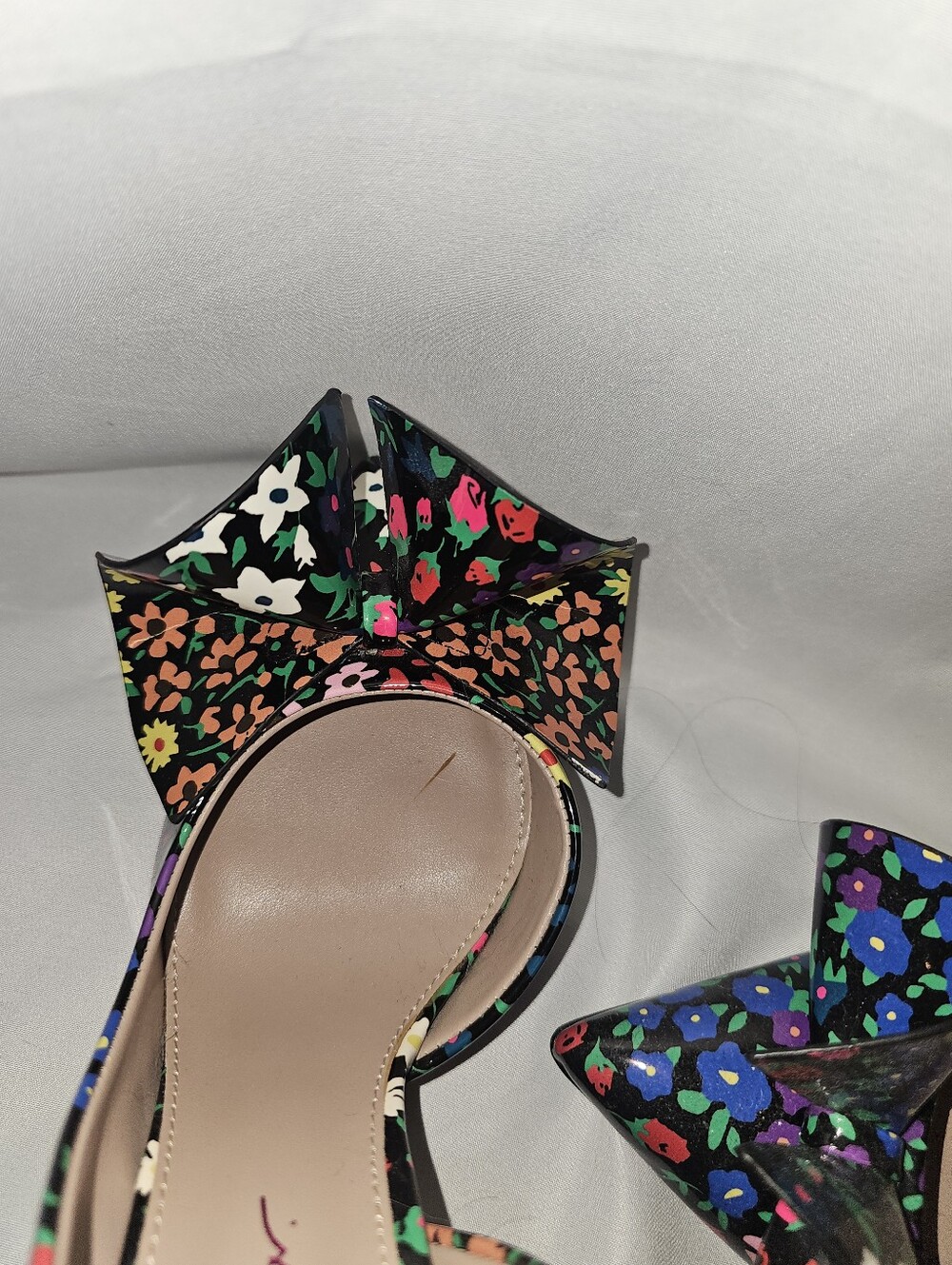Betsey Johnson Women's Floral Black Heels Ditsy Flora Size 9 Never Worn - Picture 9 of 16